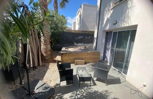 Beziers Villa | Villa avec jacuzzi - 3 chambres