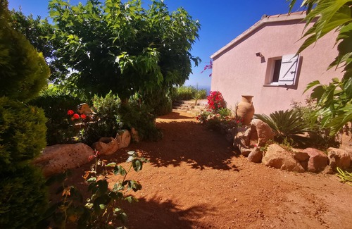 Coti-Chiavari Villa | Villa Avec vue Exceptionnelle sur le Golfe du Valinco et la Baie de Cupabia