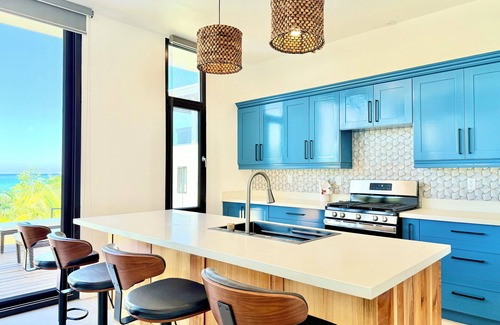 Pristine Bay House | Villa Azul @ Pangea Beach, Big Bight