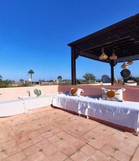 Annakhil Villa | Villa Belle vue - with a private & Heated pool