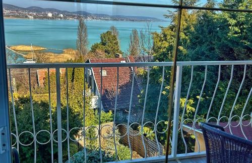 Tihany Bed & Breakfast | Villa Borostyán