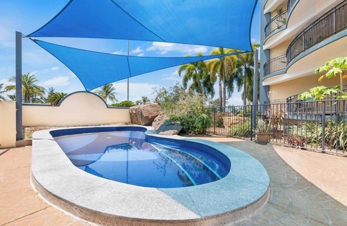 Tatura House | Villa by the Beach in Tatura