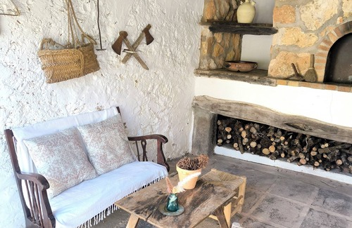 Sant Miquel de Balasant Cottage | Villa Can Pep Frit.