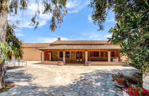 Pollensa Villa | Villa Can Daniel for six people with pool and BBQ