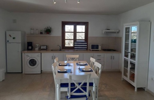 Armenime House | Villa Carol, WiFi, Private Pool, Sea View
