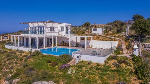 Apokoronas Villa | Villa Cassandra - A breathtaking view of Souda-Chania bay and the White Mountains