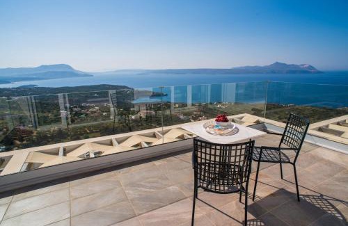 Apokoronas Villa | Villa Cassandra - A breathtaking view of Souda-Chania bay and the White Mountains