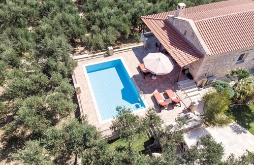 Kato Stalos Villa | Villa Chara Chania | Private Villa with Pool and Sea Views
