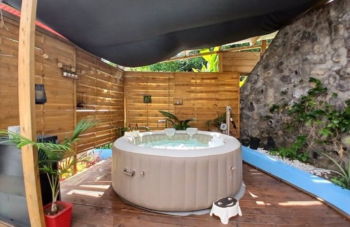 Les Avirons House | Villa Charmante, relax, Jacuzzi In Avirons