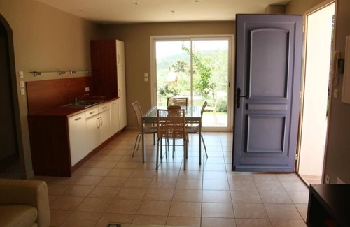 Cebazan Villa | Villa Climatisée Avec Piscine Chauffée et Couverte