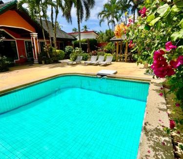 Khuekkhak House | Villa Coconut Khaolak