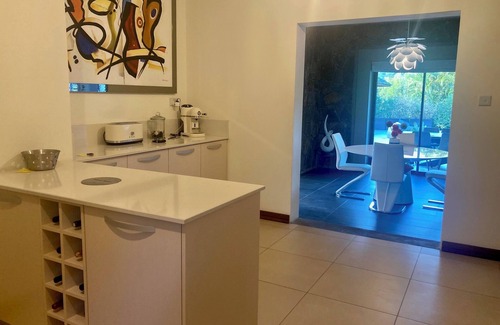 Black River Villa | Villa Contemporaine - Côte Ouest