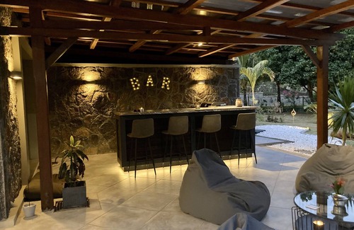 Black River Villa | Villa Contemporaine - Côte Ouest