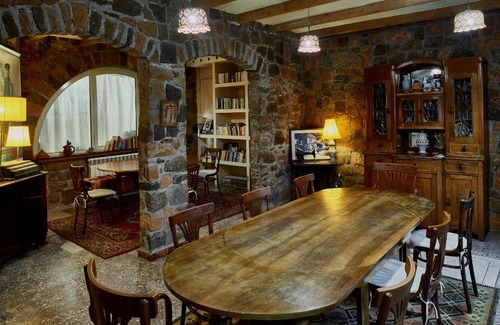 Kentron Hotel | Villa Delenda