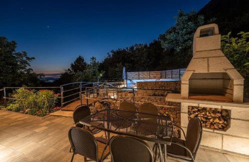 Tucepi House | Villa Didovina mit Pool und Meerblick
