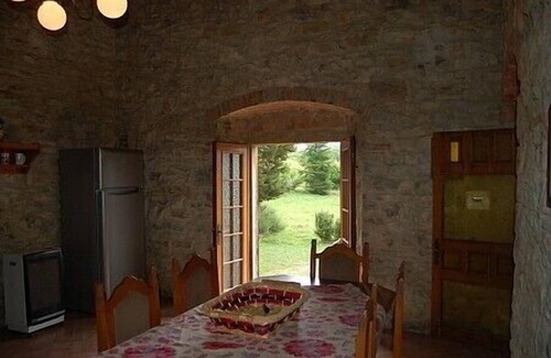 Bucine House | Villa Doralicia B: A characteristic and welcoming two-story historical villa surrounded by the greenery, with Free WI-FI.