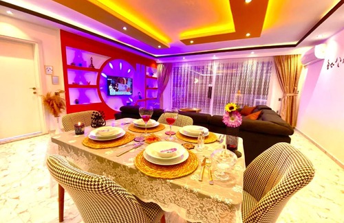 Uzumlu Apartment | Villa ece didem Havuzlu jakuzili huzurlu rahat bir villa