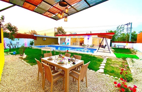 Uzumlu Apartment | Villa ece didem Havuzlu jakuzili huzurlu rahat bir villa