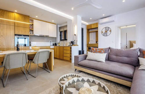 Mariou Villa | Villa Elysian is a spacious villa for 8 people