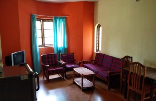 Candolim Hotel | Villa Emmanuel 1BHK Holiday home (1) nr beach,Goa