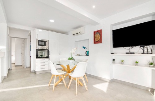 Denia Villa | Villa 'Ericito' with Private Pool, Wi-Fi and Air Conditioning
