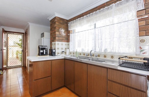 South Fremantle House | Villa Fiore- South Fremantle Retro Style