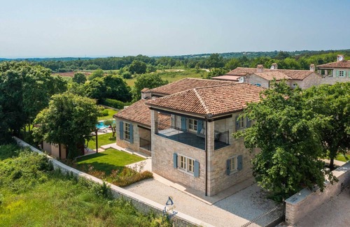 Mofardini Villa | Villa Grando I with heated pool