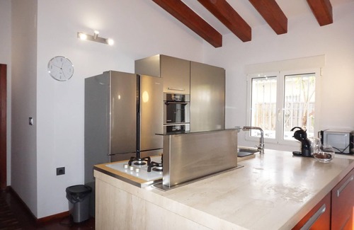 Els Poblets Ski Chalet | Villa Hana in Els Poblets