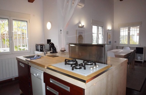 Els Poblets Ski Chalet | Villa Hana in Els Poblets