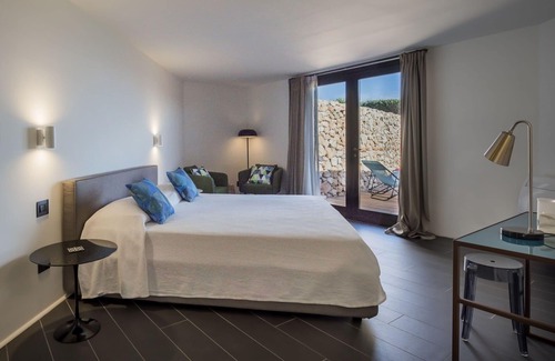 Favignana Villa | Villa in Favignana with 6 bedrooms sleeps 12