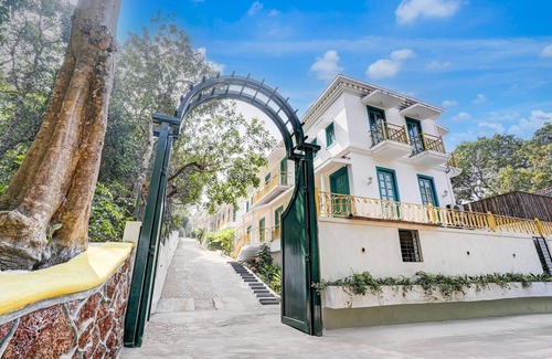Siolim Villa | Villa in Goa Near Morjim Beach