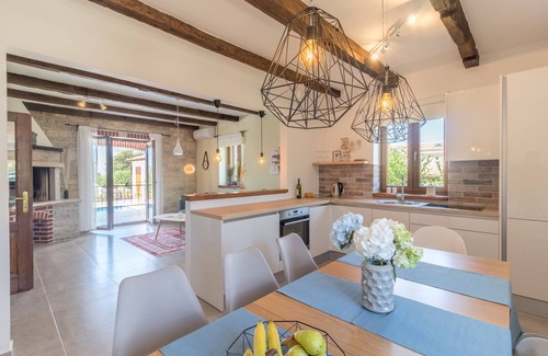 Stifanici Villa | Villa Ingrid with large pool near Porec