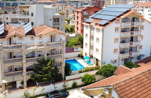 Maini Hotel | Villa IPER