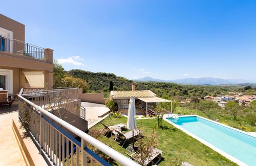 Kare Villa | Villa Kleanthi