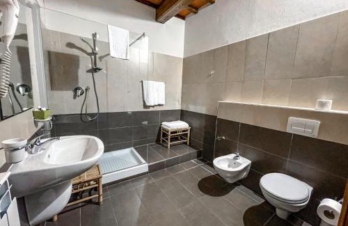Borgo San Lorenzo Villa | Villa La Topaia in Esclusiva