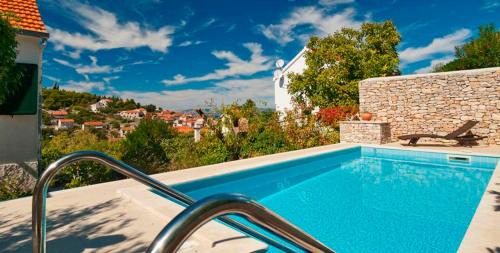 Sutivan Villa | Villa Lorena