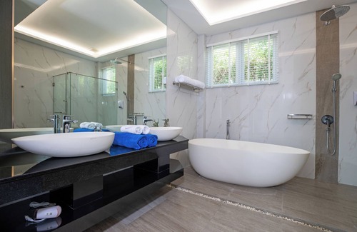 Rawai Hotel | Villa Luna - Exclusive 4BR Residence