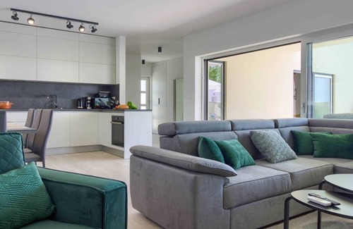 Sikici Villa | Villa Mako - The modern luxury villa with swimming pool and whirlpool in a quiet suburb of Pula