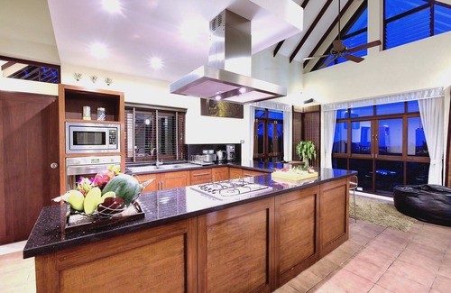 Mae Nam Villa | Villa Maphraaw
