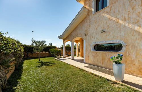 Quartu Sant'Elena Villa | Villa Margot-Garden & Whirpool -5 Min to the beach