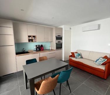 Le Grau-Du-Roi Apartment | Villa Marie 2 Appartement tout confort climatisé 1 chambre proche plage