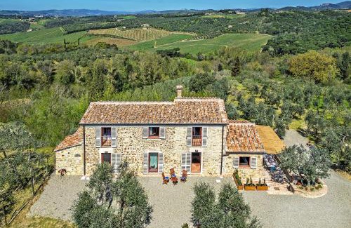 Castelnuovo Berardenga House | Villa Marielena Chianti hills view by Bestofmas