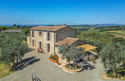 Castelnuovo Berardenga House | Villa Marielena Chianti hills view by Bestofmas