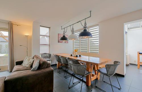 Julianadorp aan zee House | Villa Mooy met sauna - Landal park Ooghduyne Julianadorp aan Zee