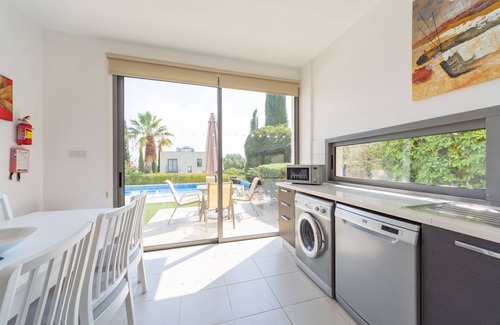 Latchi Cottage | Villa Ocean View - a villa that sleeps 6 guests in 3 bedrooms