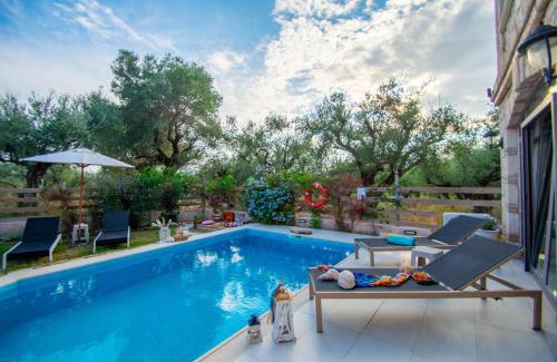 Kalamaki Villa | Villa Olga