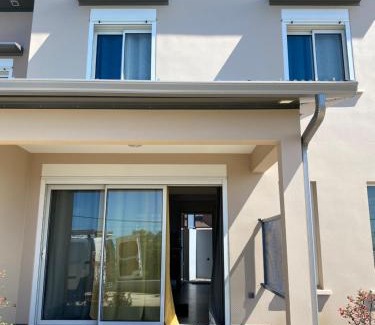 L'Etang-Sale House | Villa Primo 1