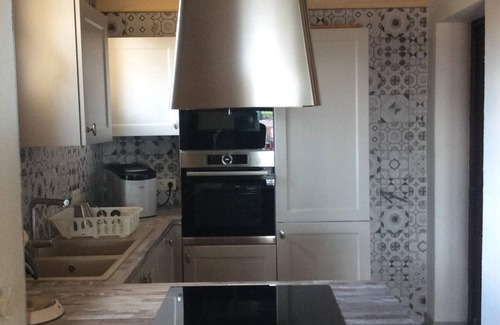 Caumont-sur-Durance Villa | VILLA PRIVATE POOL-AIR-CONDITIONING COTE ISLE S/SORGUE PETS WELCOME