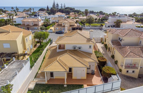 Gale Apartment | Villa Ribeiro by HelloVacations
