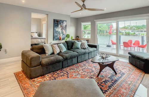 Fort Lauderdale Villa | Villa Rio: Lux 4BR Waterfront 5 min to beach!